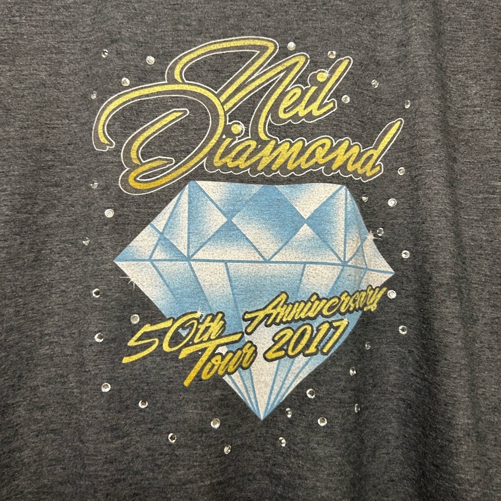 Neil Diamond - 50th Anniversary 2017 Tour Shirt - Size Woman’s Medium - Picture 2 of 4